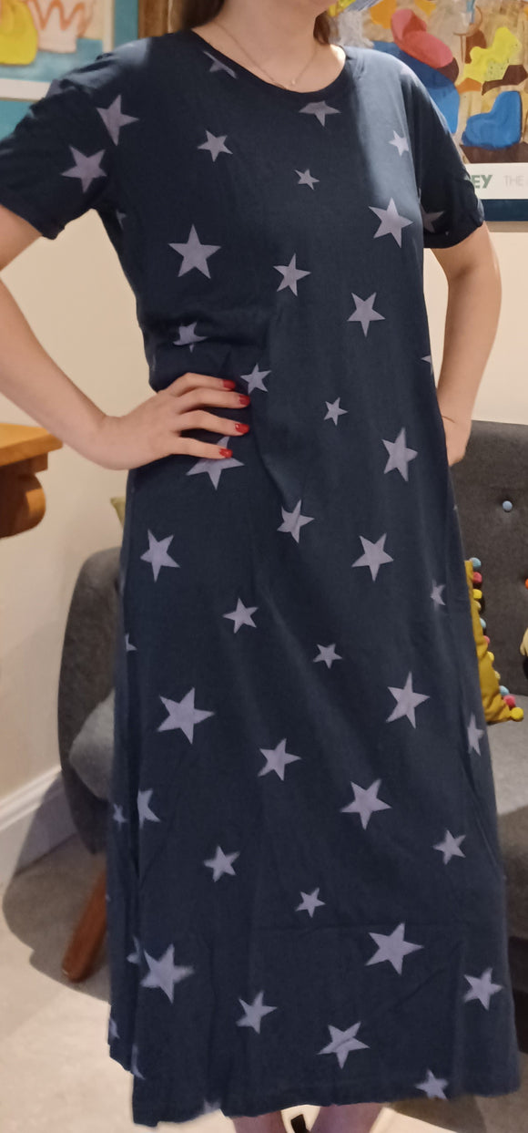 Star Print Crew Neck Maxi Dress